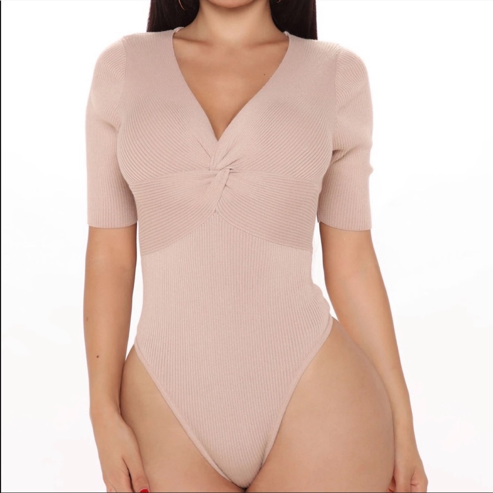 Fashion Nova Tan Bodysuit / Small